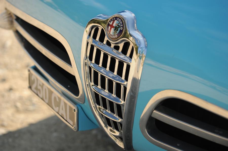 Детали экстерьера Alfa Romeo Giulietta SVZ (750) 1956 года  (фото 19 из 27)